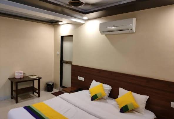 Hotel President House Matheran Extérieur photo