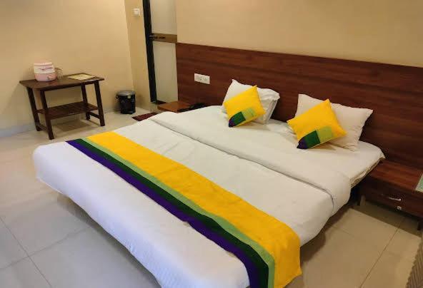 Hotel President House Matheran Extérieur photo