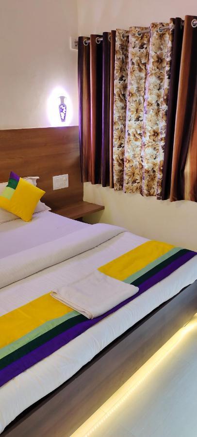 Hotel President House Matheran Extérieur photo